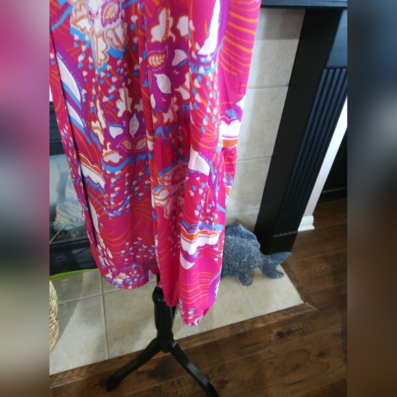 Black Rainn Ladies Top - Picture 5 of 8